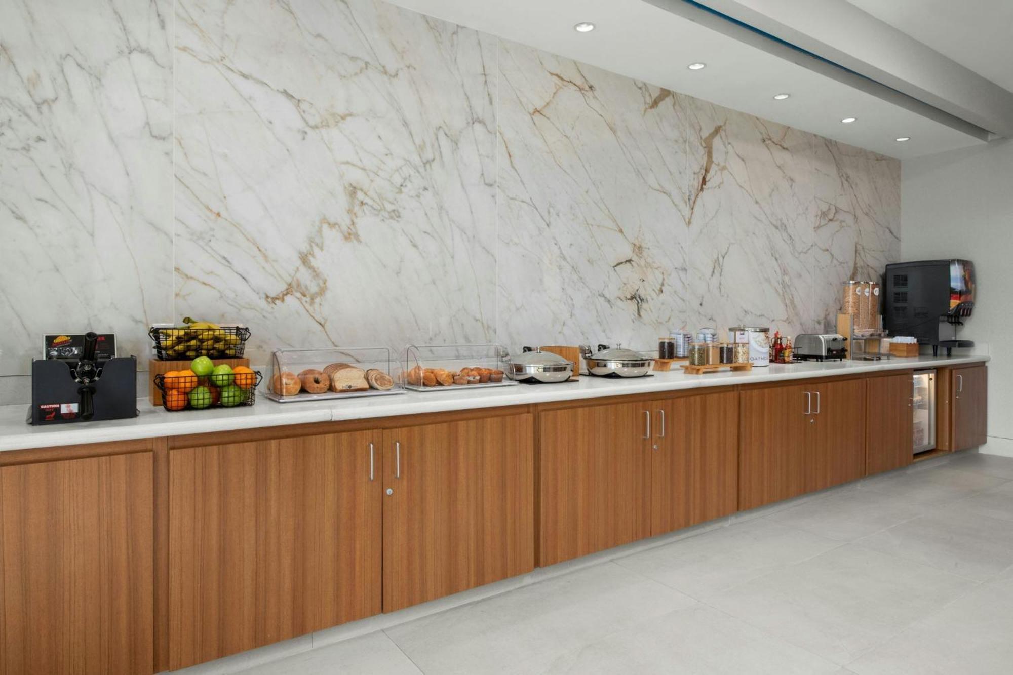 Springhill Suites Irvine John Wayne Airport / Orange County Buitenkant foto